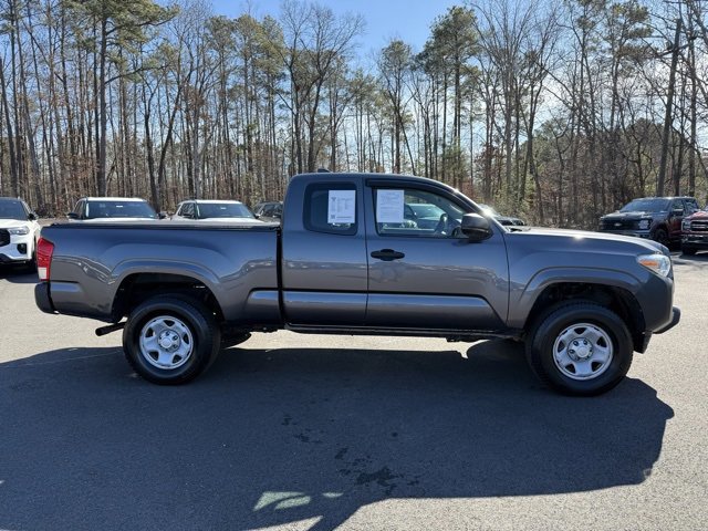 Used 2017 Toyota Tacoma SR image 6