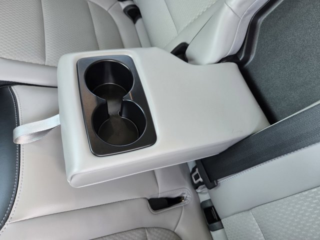 Certified 2026 Ford Escape SE FWD image 30
