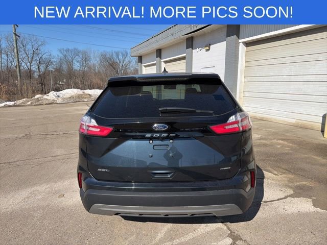 Certified 2024 Ford Edge SEL w/ Convenience Package image 3