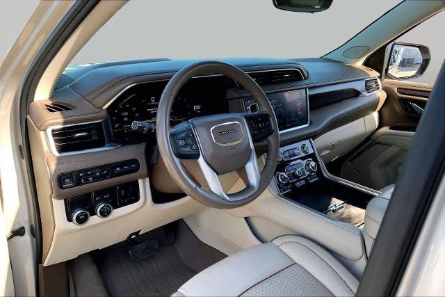 Used 2022 GMC Yukon XL Denali w/ Denali Premium Package RWD image 18
