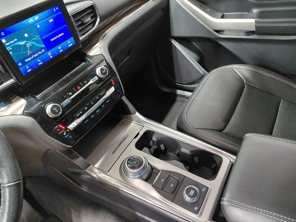 Certified 2022 Ford Explorer Limited AWD/4WD image 31