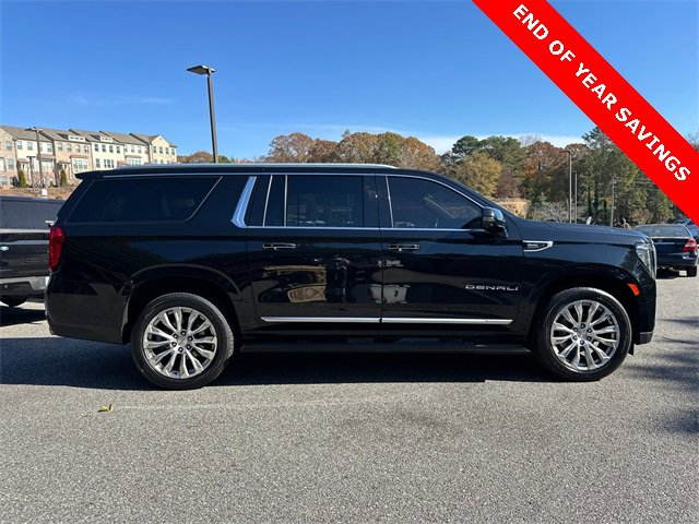Used 2022 GMC Yukon XL Denali image 8
