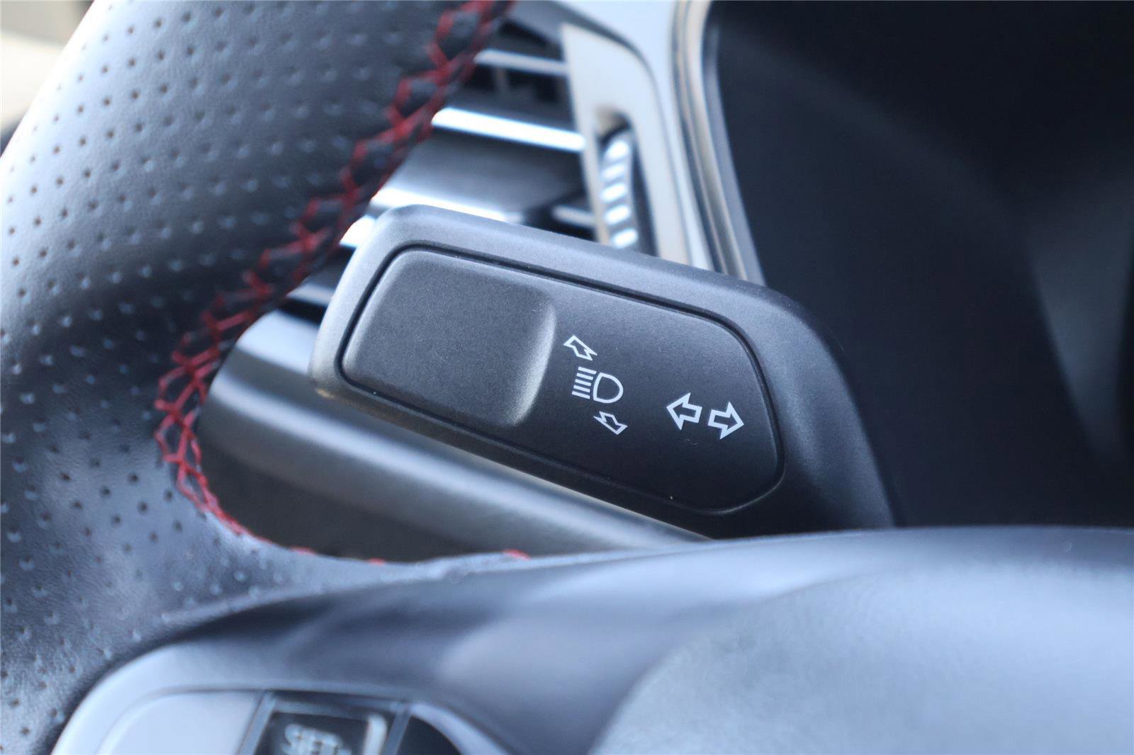 Certified 2024 Ford Escape ST-Line w/ Equipment Group 301A image 17