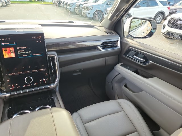 Used 2025 GMC Yukon XL Elevation RWD image 25
