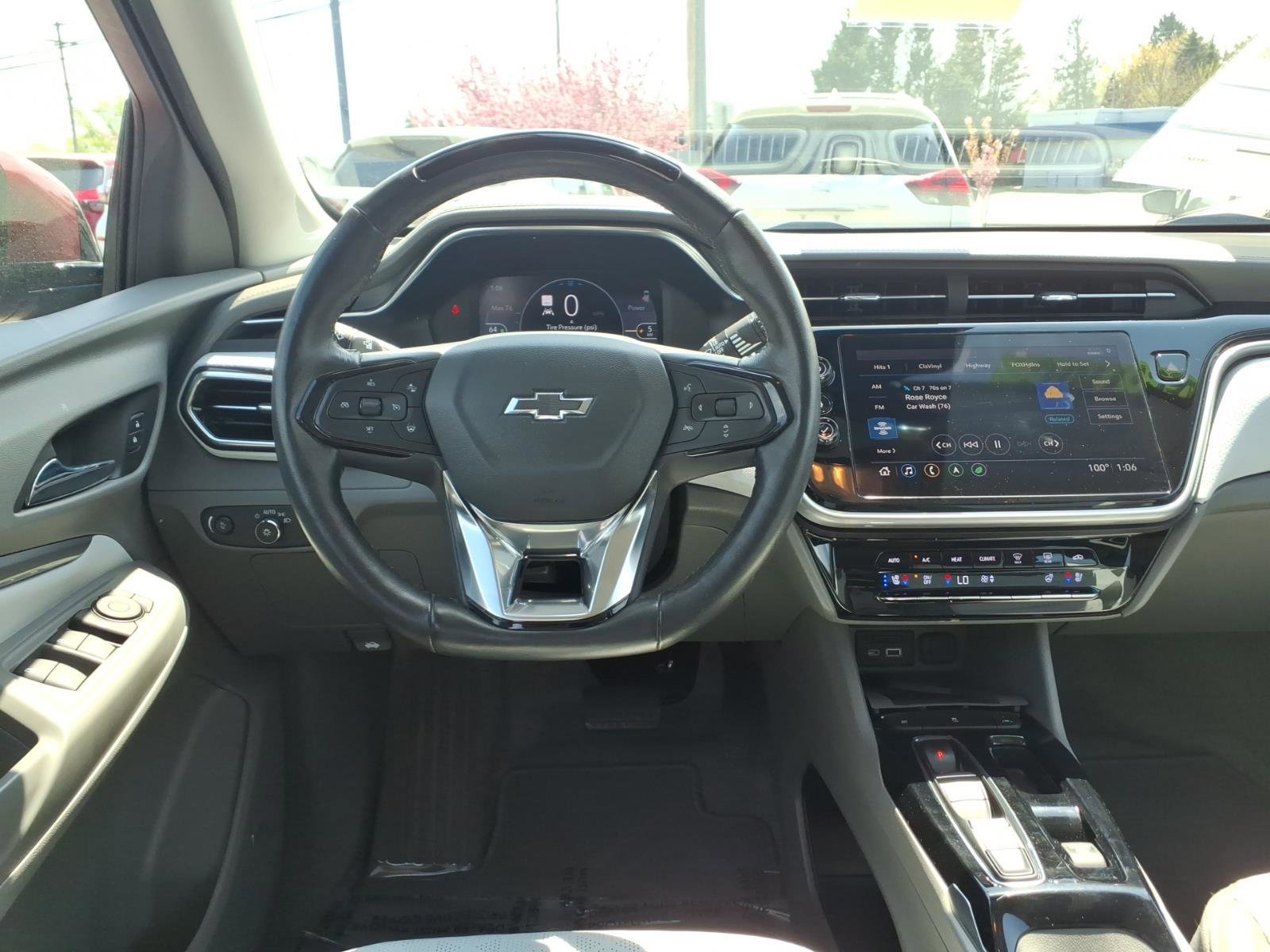 Used 2022 Chevrolet Bolt EUV Premier w/ Launch Edition image 13