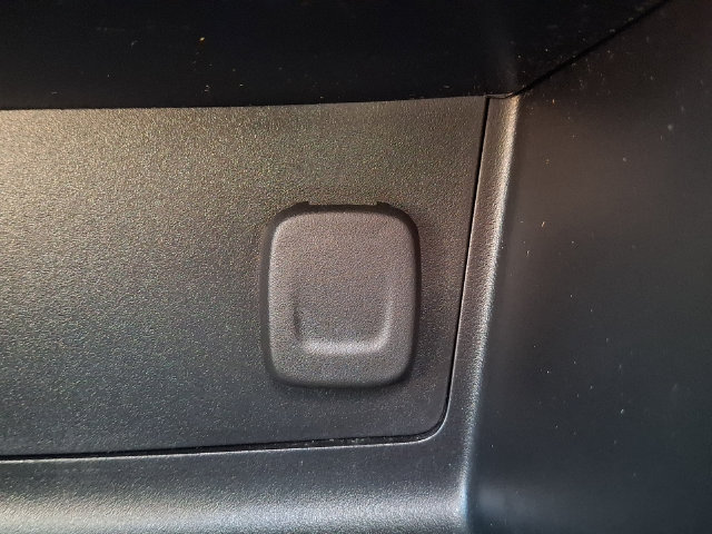 Used 2018 Chevrolet Colorado LT AWD/4WD image 23