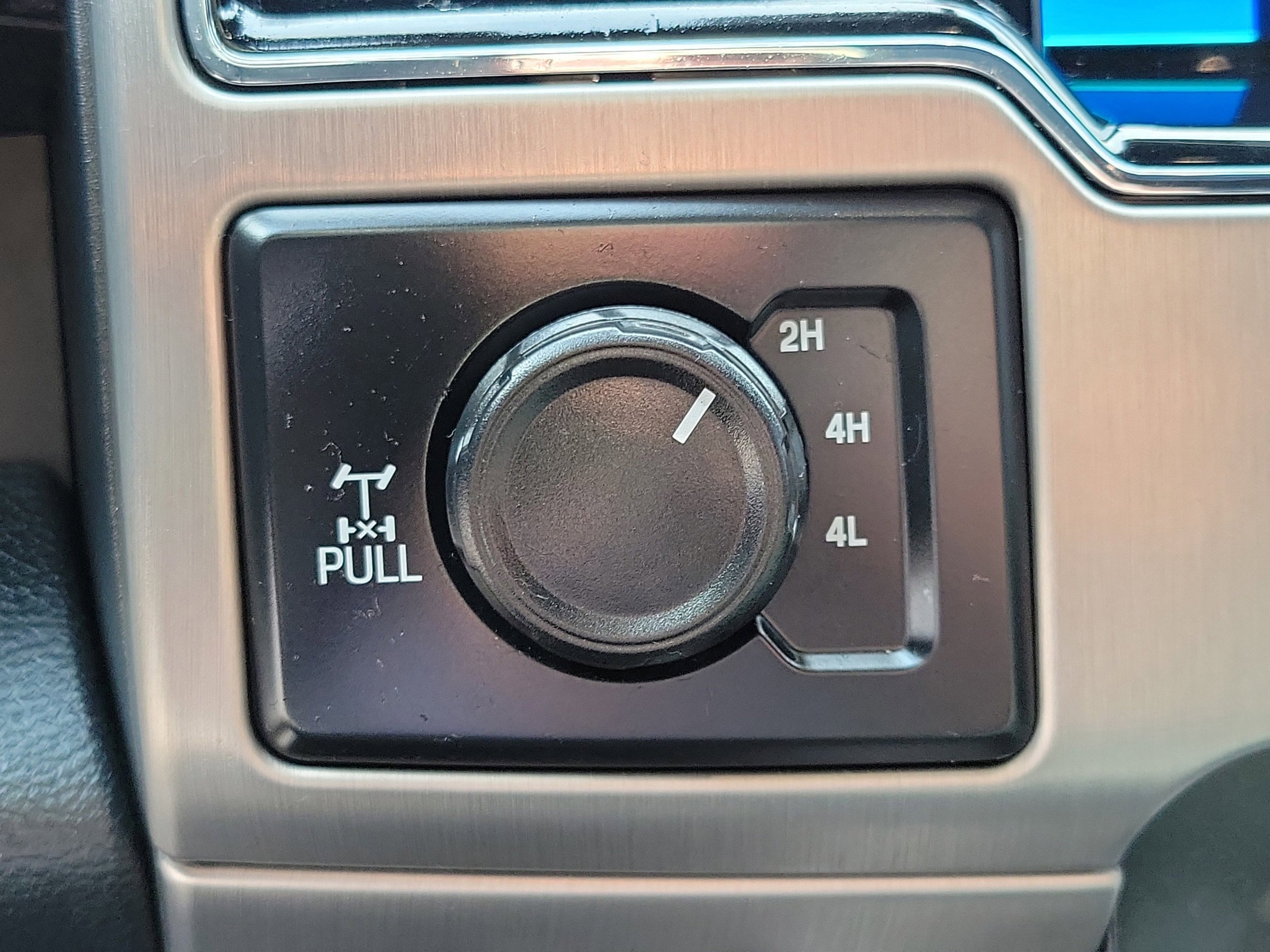 Certified 2022 Ford F250 Platinum AWD/4WD image 35