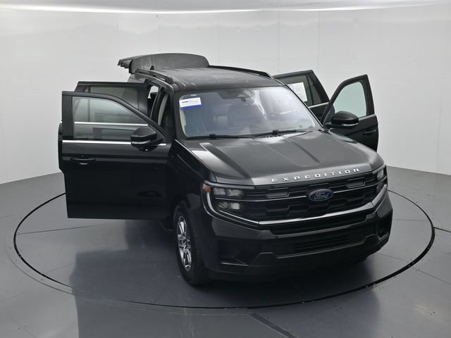 Certified 2025 Ford Expedition Max Active RWD image 54