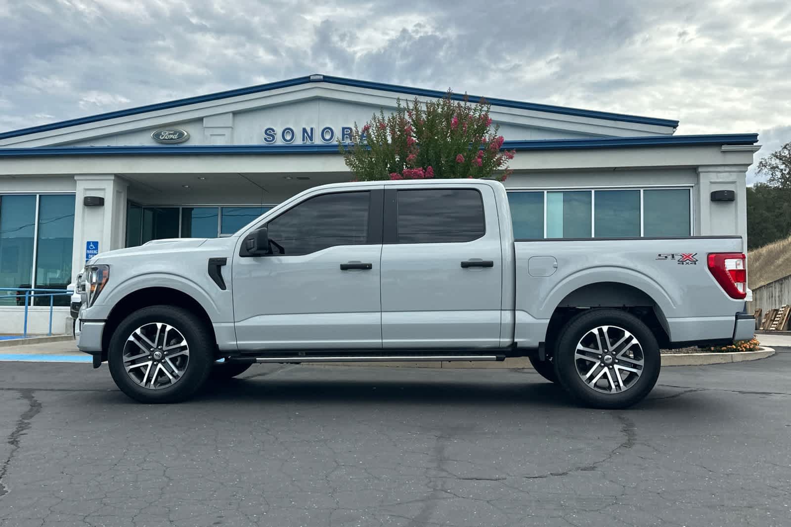 Certified 2023 Ford F150 XL w/ STX Appearance Package AWD/4WD image 7