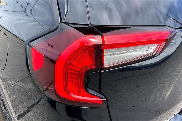 Used 2023 GMC Terrain AT4 w/ Infotainment Package II AWD/4WD image 25
