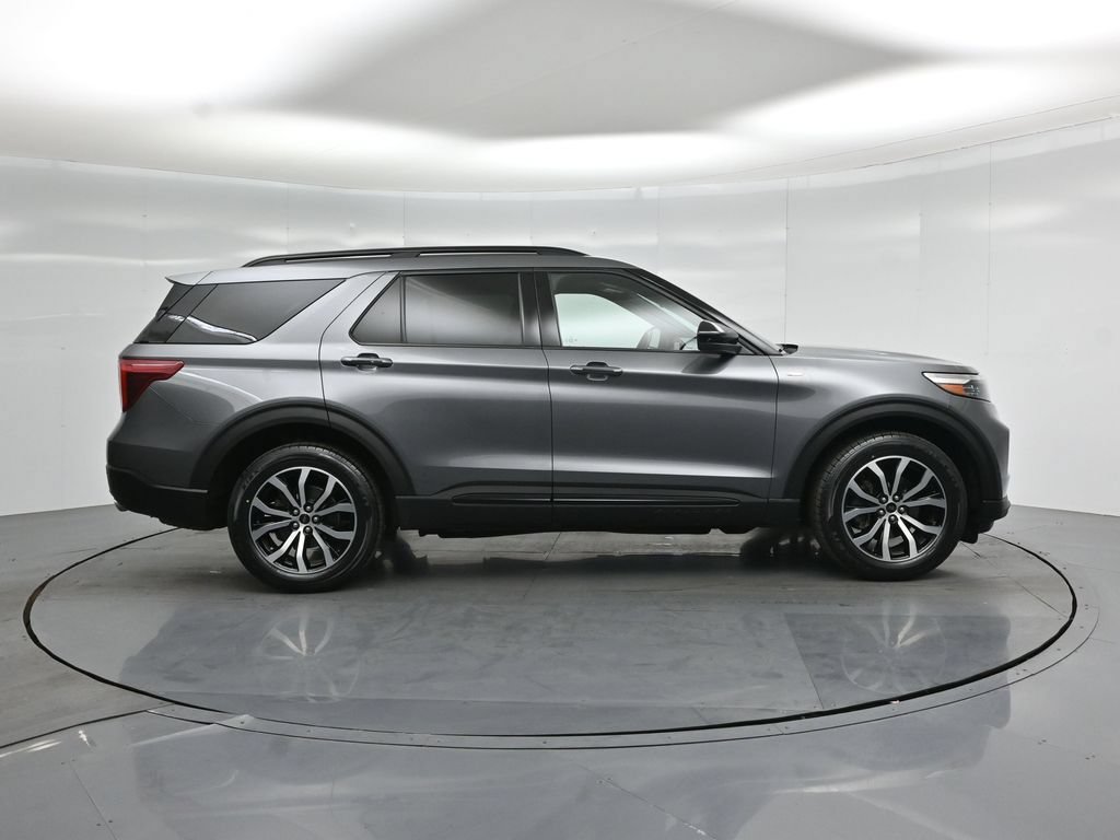 Certified 2022 Ford Explorer ST-Line w/ Class IV Trailer Tow Package AWD/4WD image 27