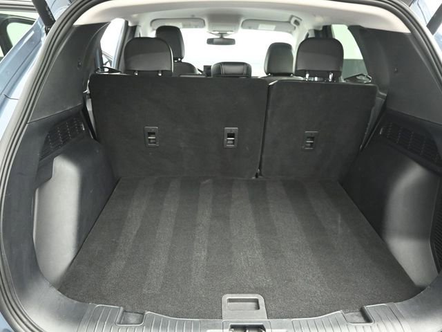 Certified 2025 Ford Escape Platinum AWD/4WD image 39