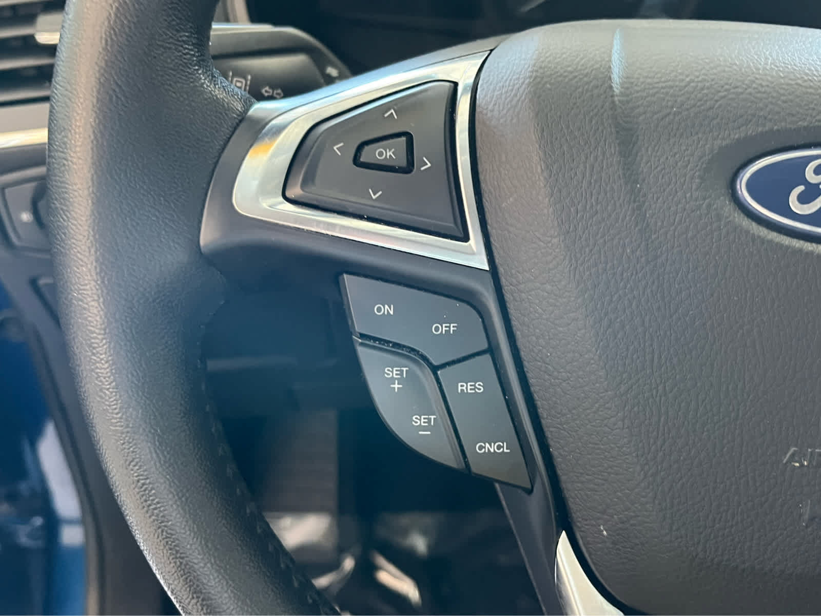 Certified 2022 Ford Edge Titanium AWD/4WD image 27