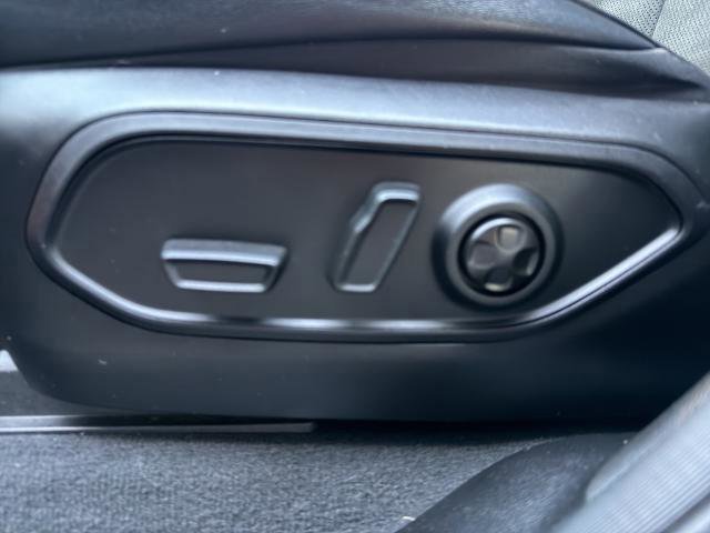 Used 2023 Jeep Grand Cherokee L Laredo image 18