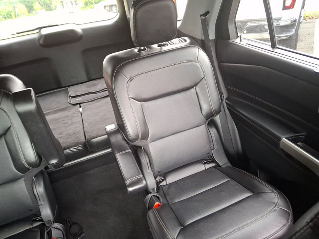Certified 2023 Ford Explorer Limited w/ Equipment Group 301A AWD/4WD image 19