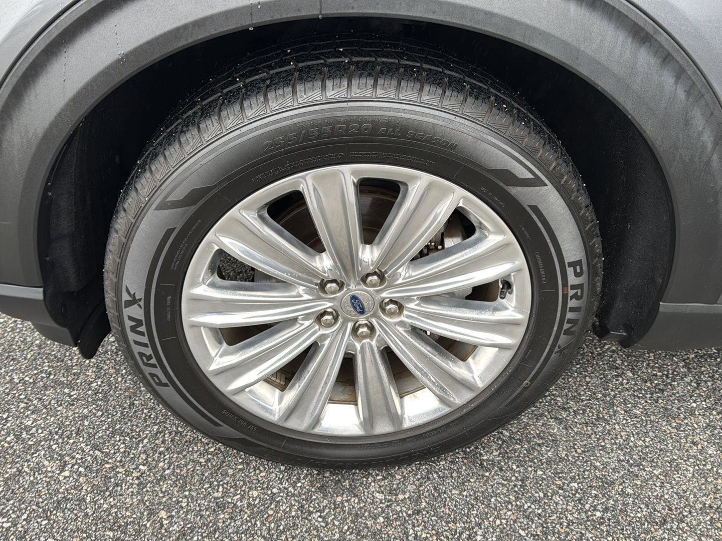 Certified 2022 Ford Explorer Limited w/ Equipment Group 301A image 31