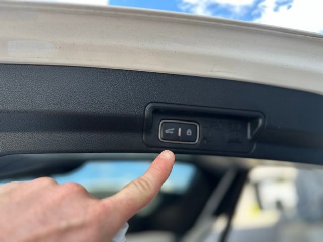 Certified 2021 Ford Explorer Limited w/ Hybrid Equipment Group 310A image 34