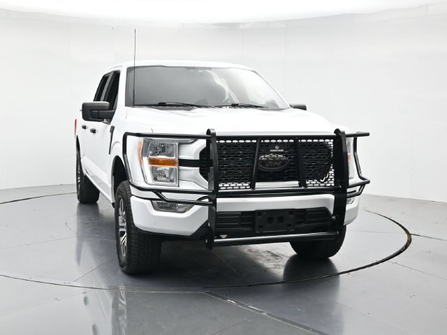Certified 2022 Ford F150 XL w/ STX Black Appearance Package AWD/4WD image 4