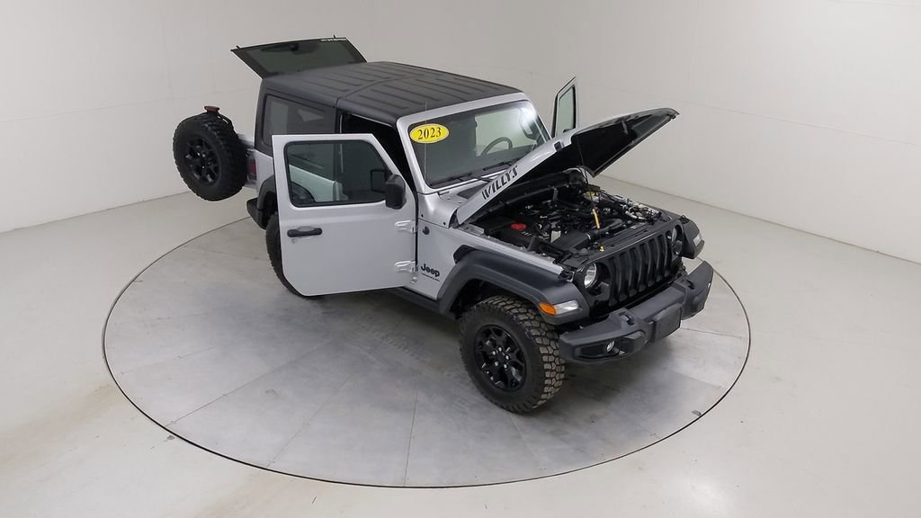 Used 2023 Jeep Wrangler Willys AWD/4WD image 41