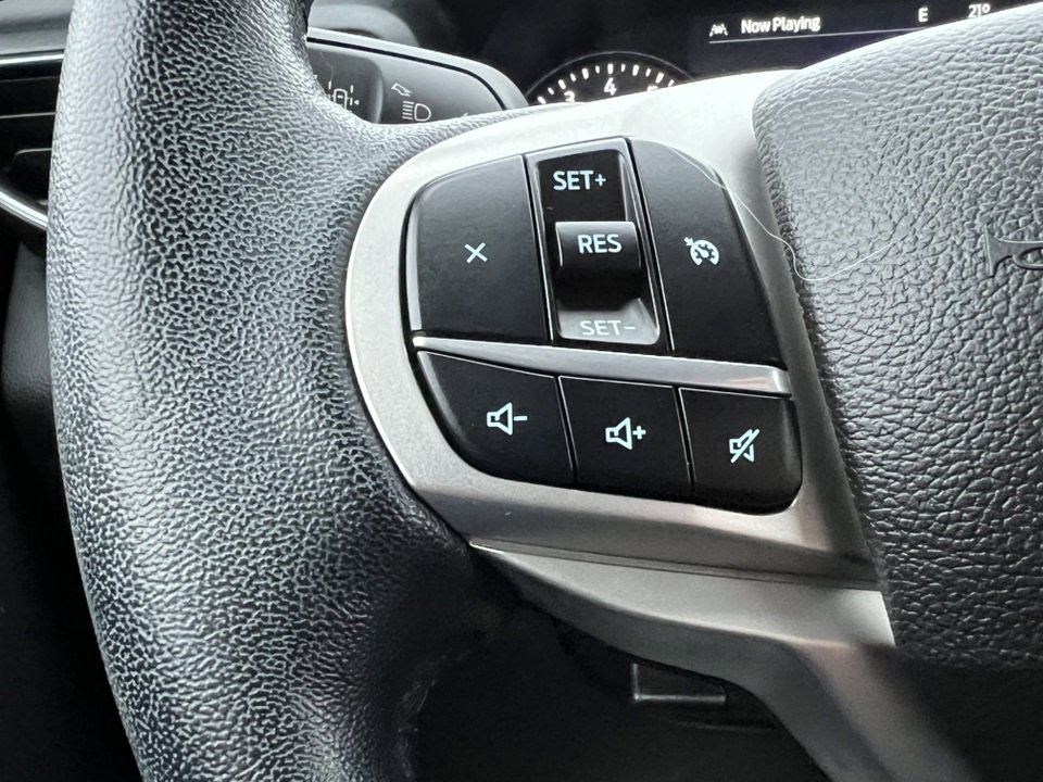 Certified 2022 Ford Explorer XLT w/ Equipment Group 202A image 20