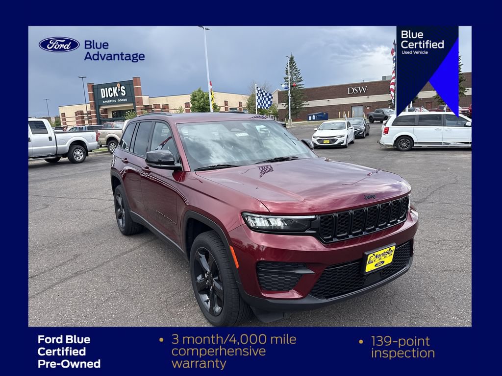 Used 2023 Jeep Grand Cherokee Altitude AWD/4WD image 5