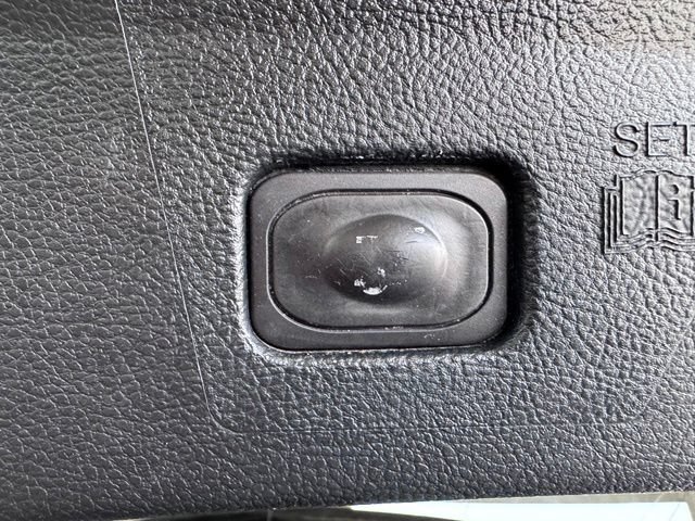 Certified 2019 Ford Edge SEL w/ Equipment Group 201A FWD image 25