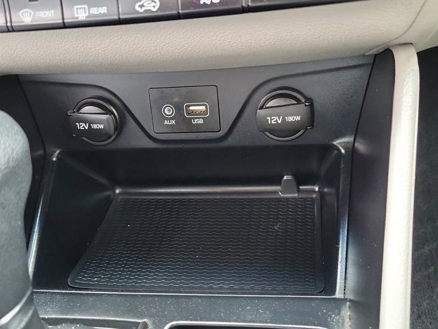 Used 2020 Hyundai Tucson SE image 29