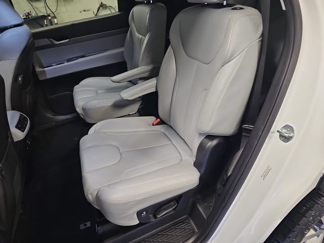 Used 2021 Hyundai Palisade SEL w/ Premium Package FWD image 14