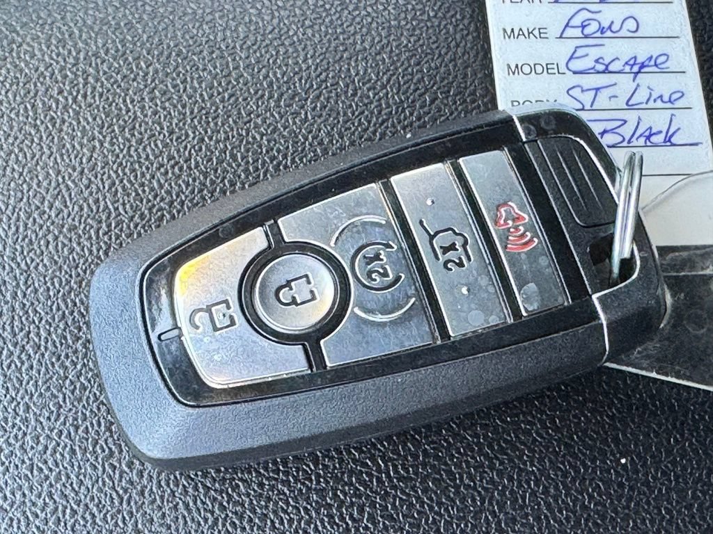 Certified 2023 Ford Escape ST-Line w/ Tech Pack #1 AWD/4WD image 35