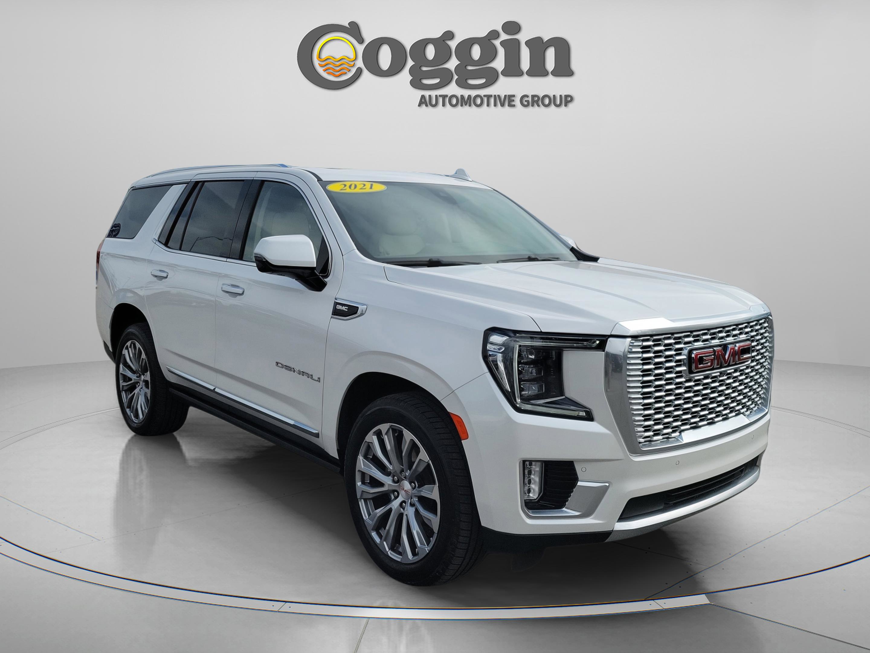 Used 2021 GMC Yukon Denali w/ Denali Premium Package image 4