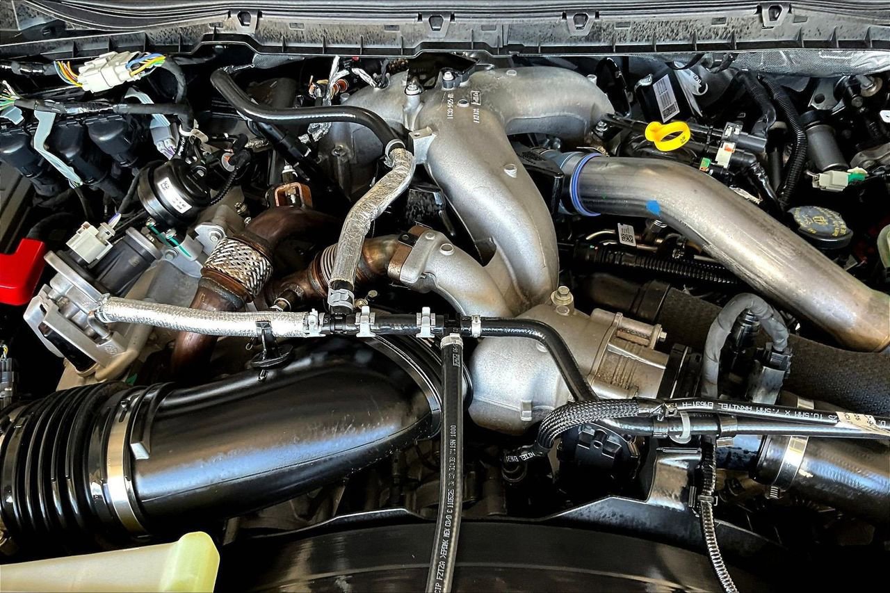 Certified 2025 Ford F350 Lariat AWD/4WD image 33