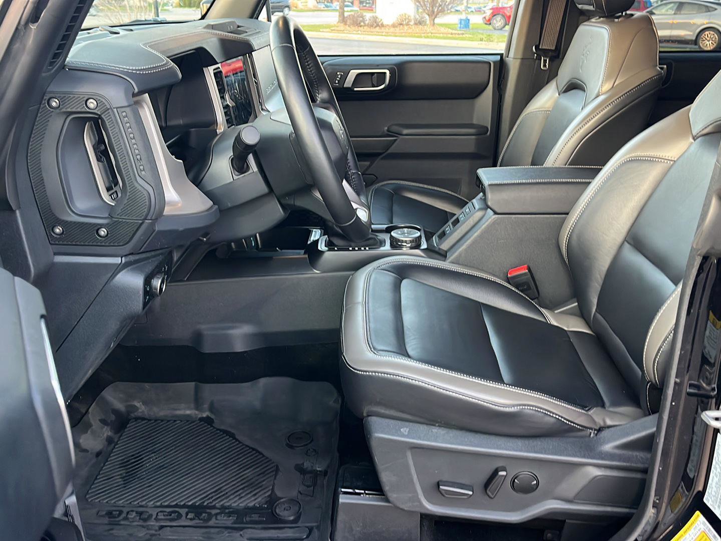 Certified 2025 Ford Bronco Outer Banks AWD/4WD image 10