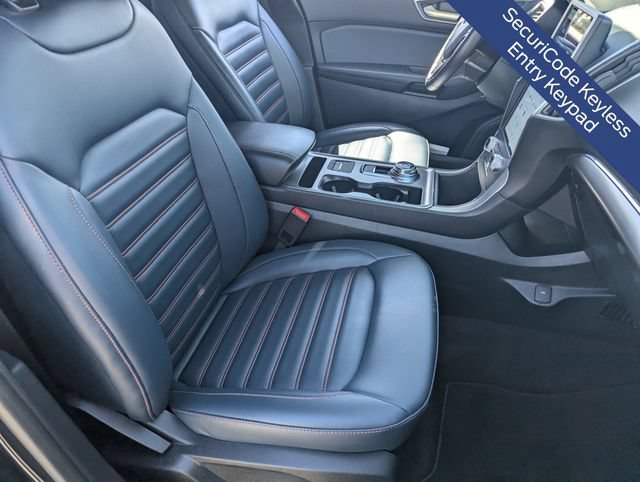 Certified 2022 Ford Edge SEL w/ Sport Appearance Package AWD/4WD image 14