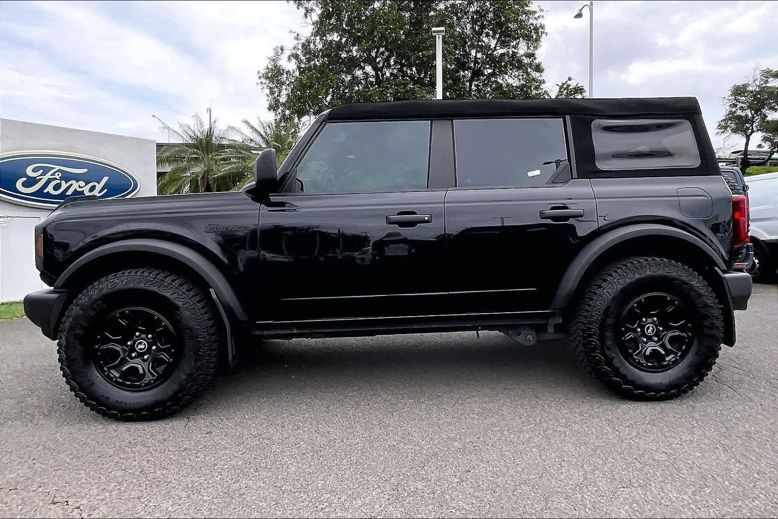 Certified 2023 Ford Bronco 4-Door AWD/4WD image 5