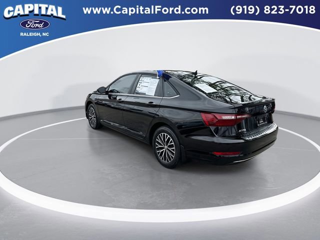 Used 2020 Volkswagen Jetta SE image 4