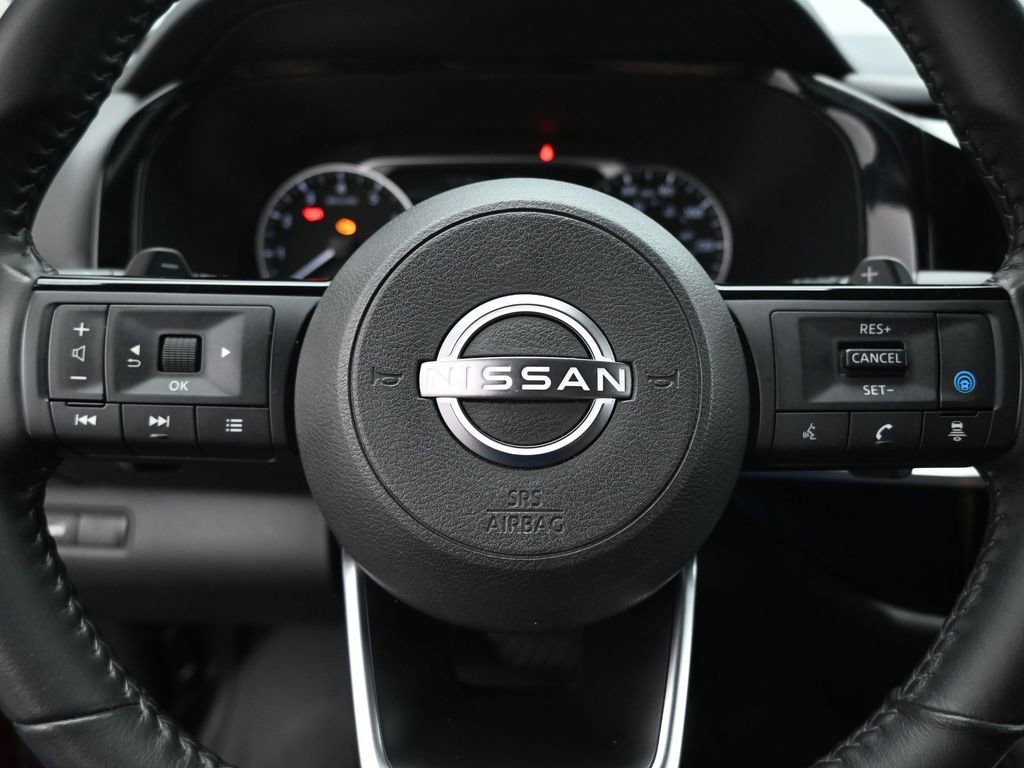 Used 2023 Nissan Pathfinder SV w/ SV Premium Package image 39