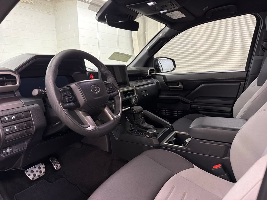 Used 2026 Toyota Tacoma TRD Sport AWD/4WD image 5