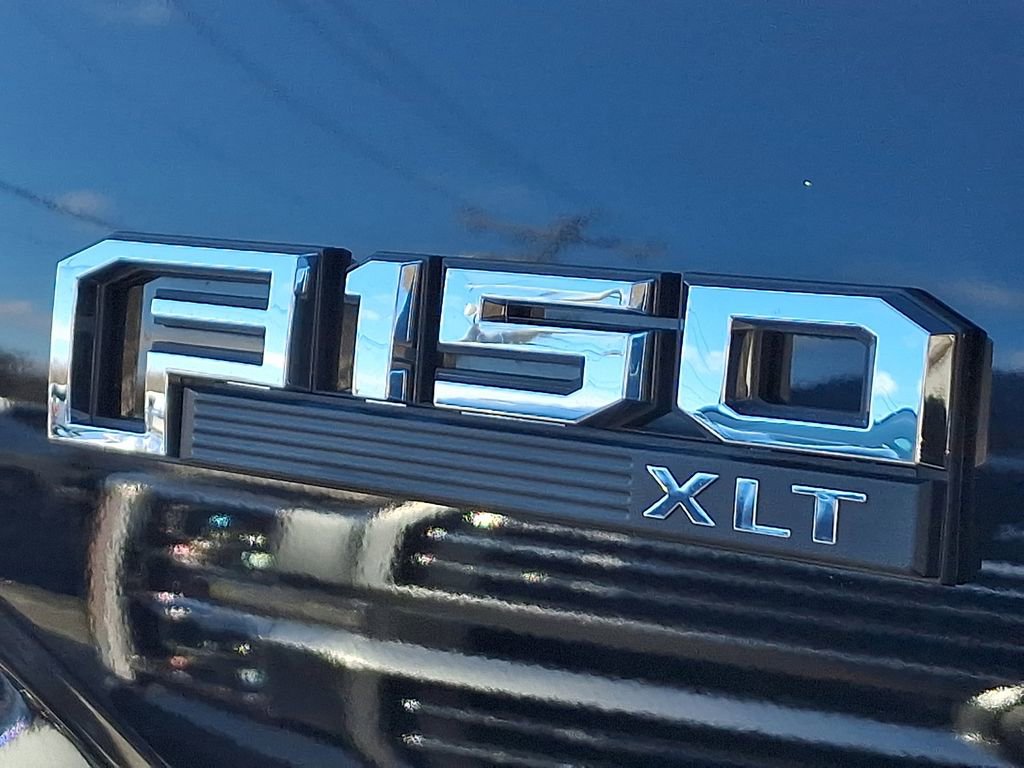 Certified 2019 Ford F150 XLT w/ Equipment Group 302A Luxury image 31