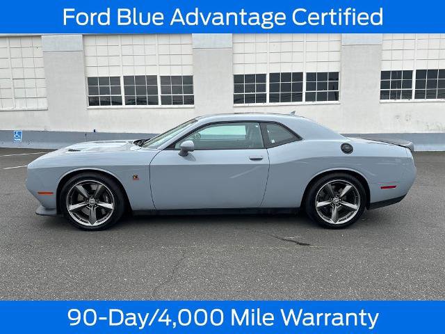 Used 2022 Dodge Challenger R/T Scat Pack w/ Dynamics Package RWD image 4