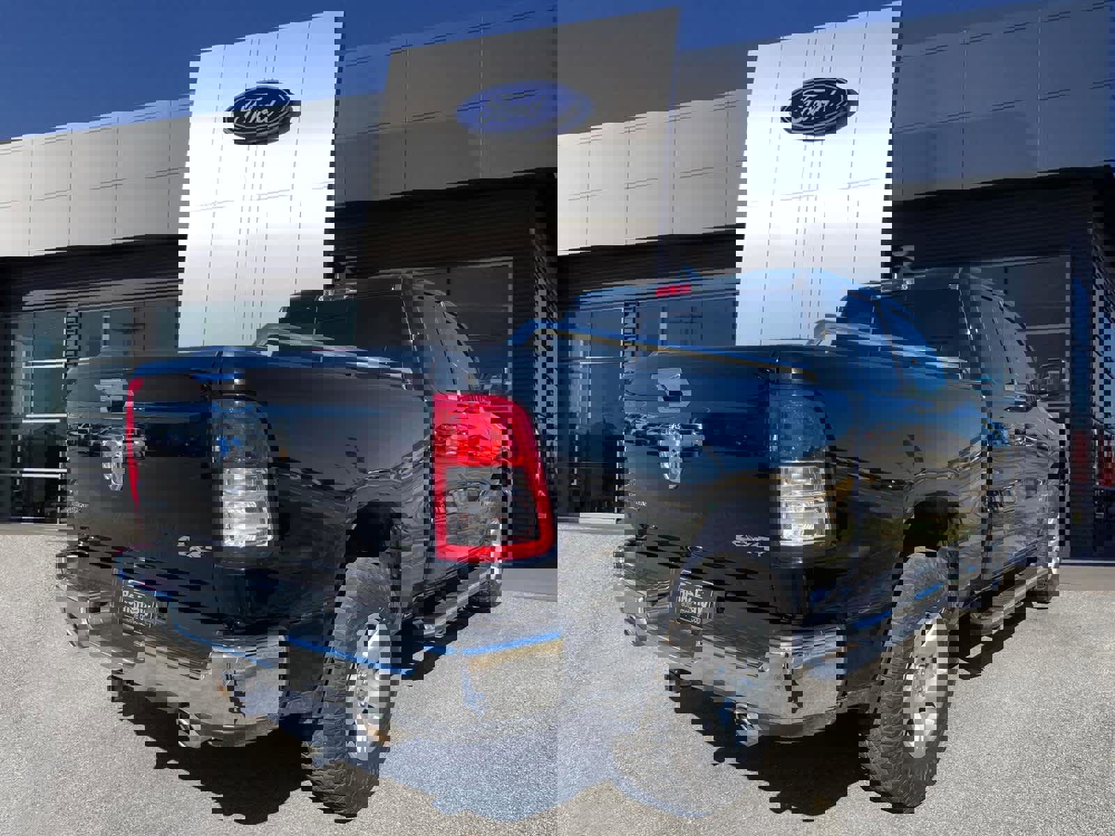 Used 2022 RAM 1500 Big Horn image 2