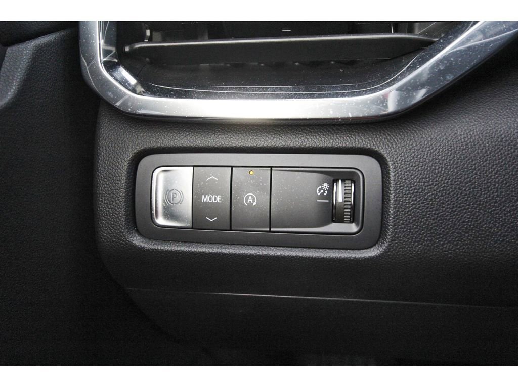 Used 2025 GMC Acadia Denali FWD image 21