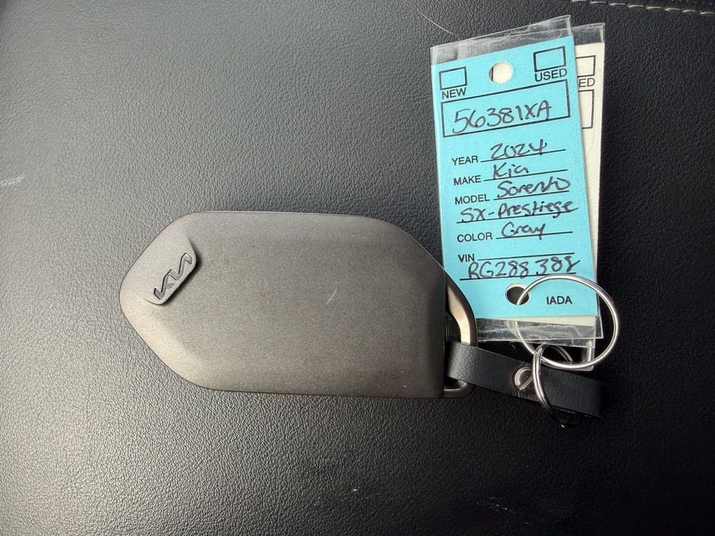 Used 2024 Kia Sorento SX Prestige image 35