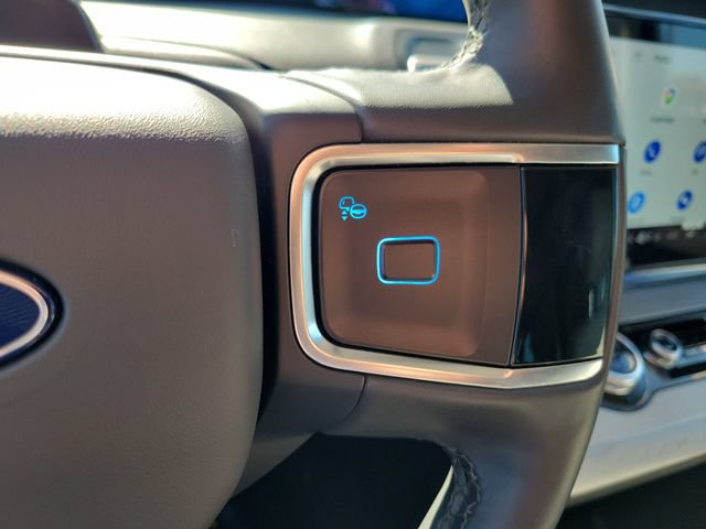 Certified 2025 Ford Expedition Active RWD image 6