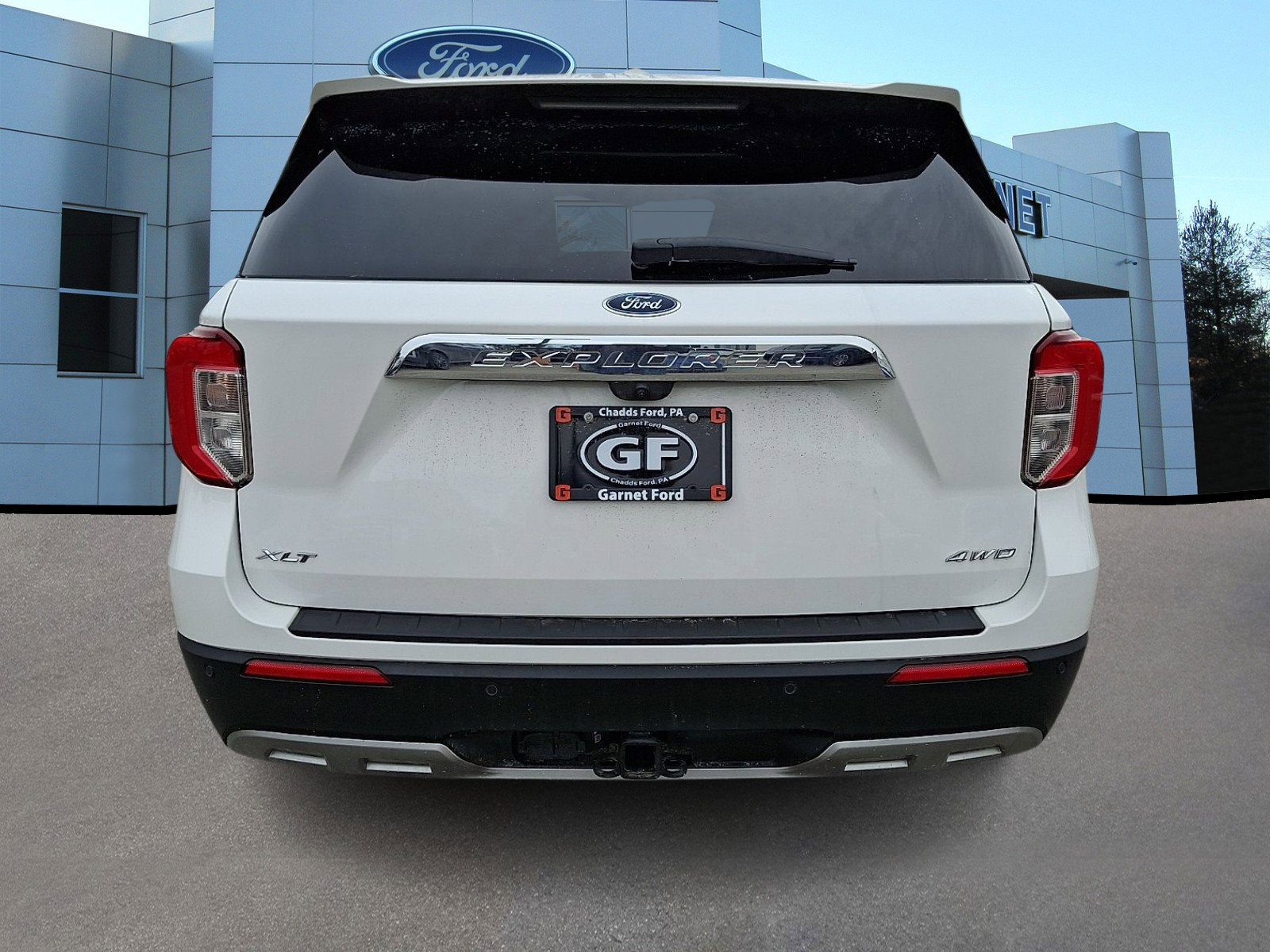 Certified 2023 Ford Explorer XLT w/ Equipment Group 202A AWD/4WD image 7