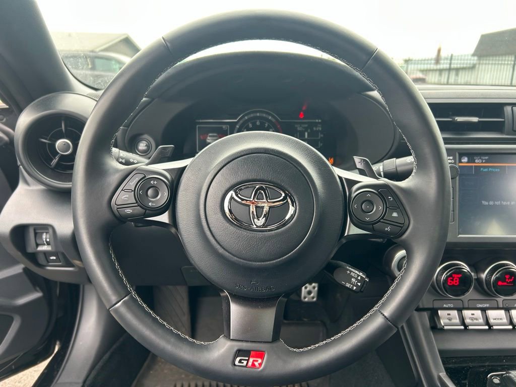 Used 2023 Toyota GR86 Premium w/ ALL Weather Mat Package (TMS) RWD image 14