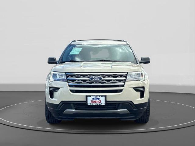 Certified 2018 Ford Explorer XLT FWD image 3