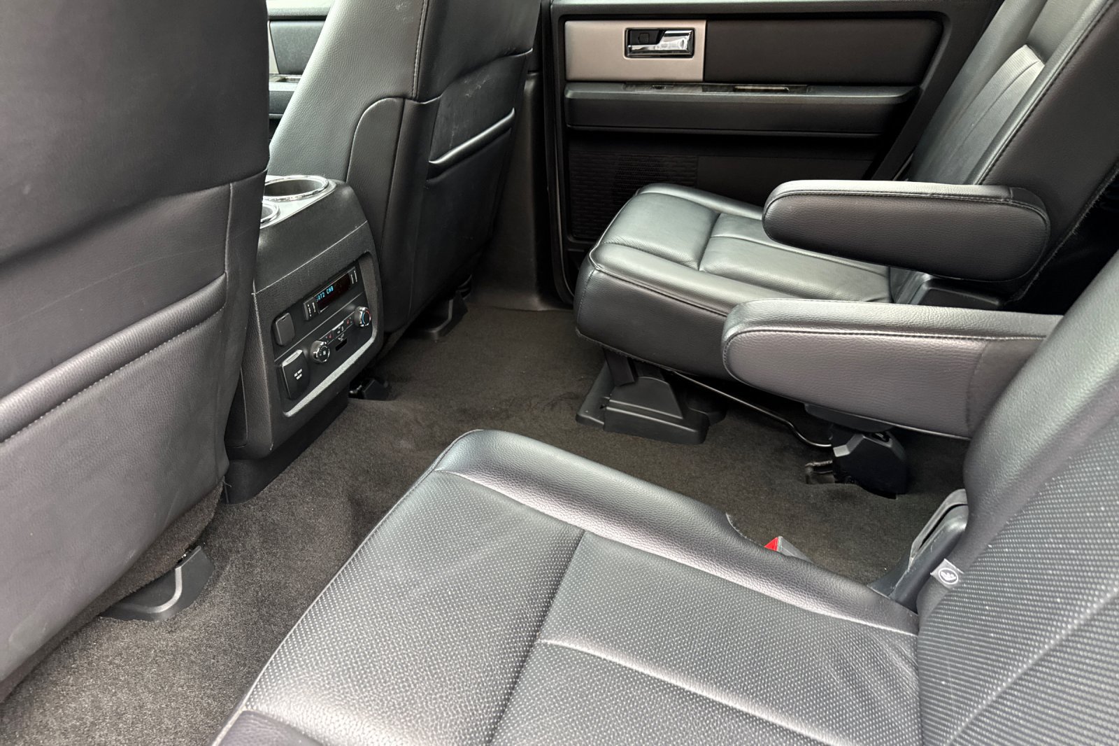 Certified 2017 Ford Expedition Limited AWD/4WD image 12