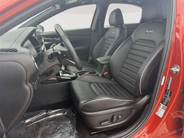 Used 2023 Kia Forte GT-Line w/ GT-Line Premium Package FWD image 11