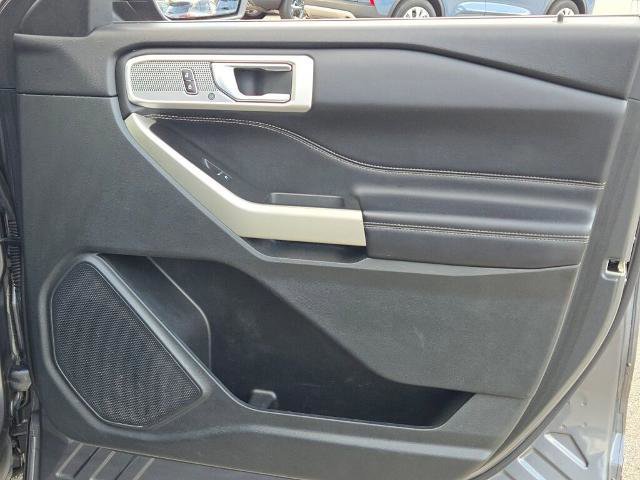 Certified 2021 Ford Explorer Limited w/ Equipment Group 301A image 10