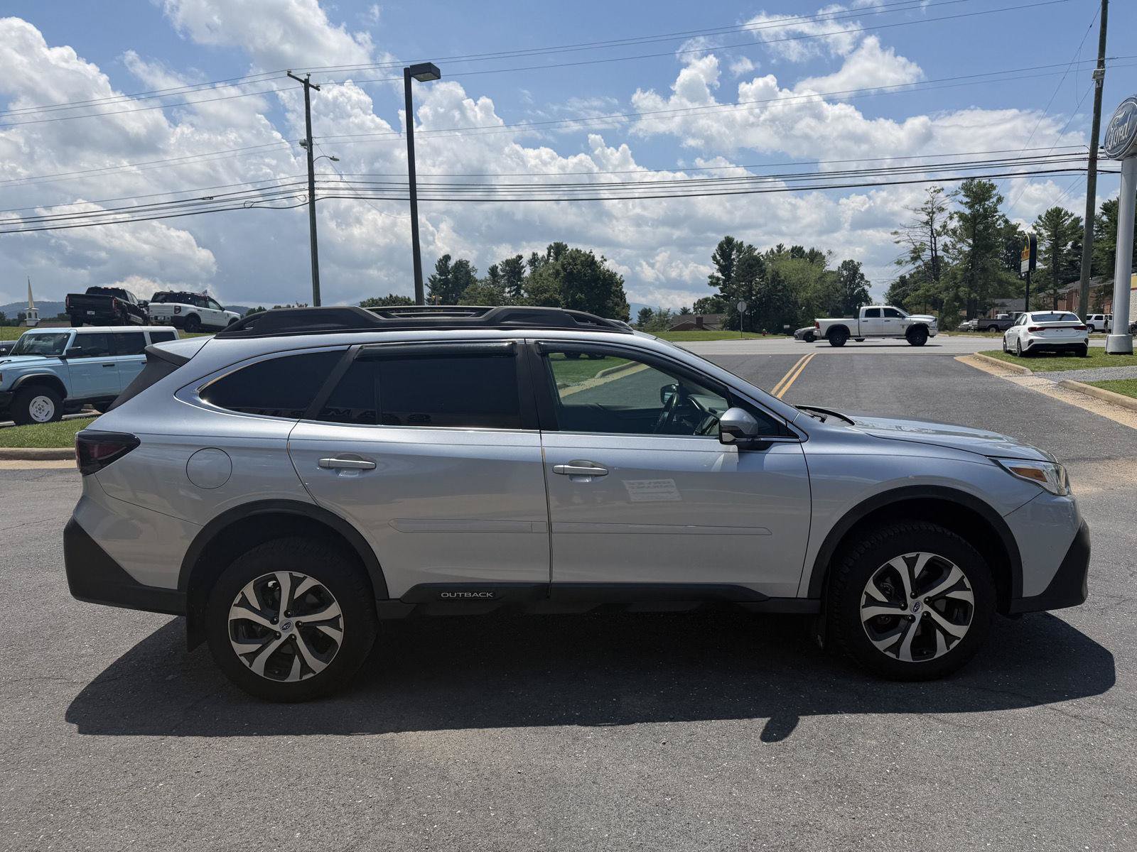 Used 2021 Subaru Outback Limited XT AWD/4WD image 5